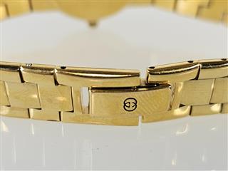 Gucci 3300L Gold Plated Gold Dial 25mm Quartz Women's Watch